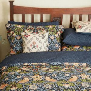Alternative view of William Morris & Co Strawberry Thief Bedding Set - Indigo
