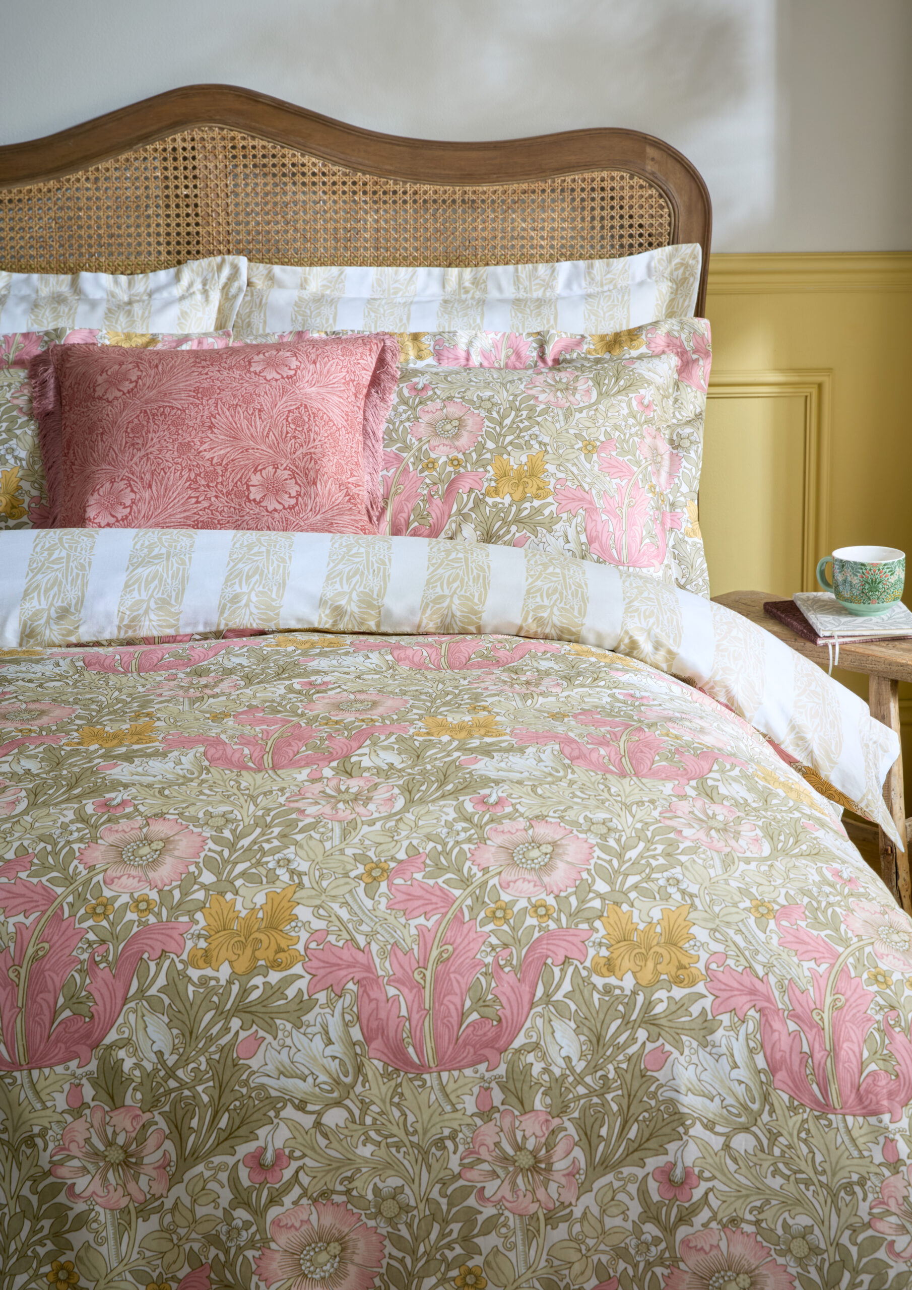 William Morris At Home Compton 100% Cotton Sateen Duvet Cover Set - Summer - Image 3
