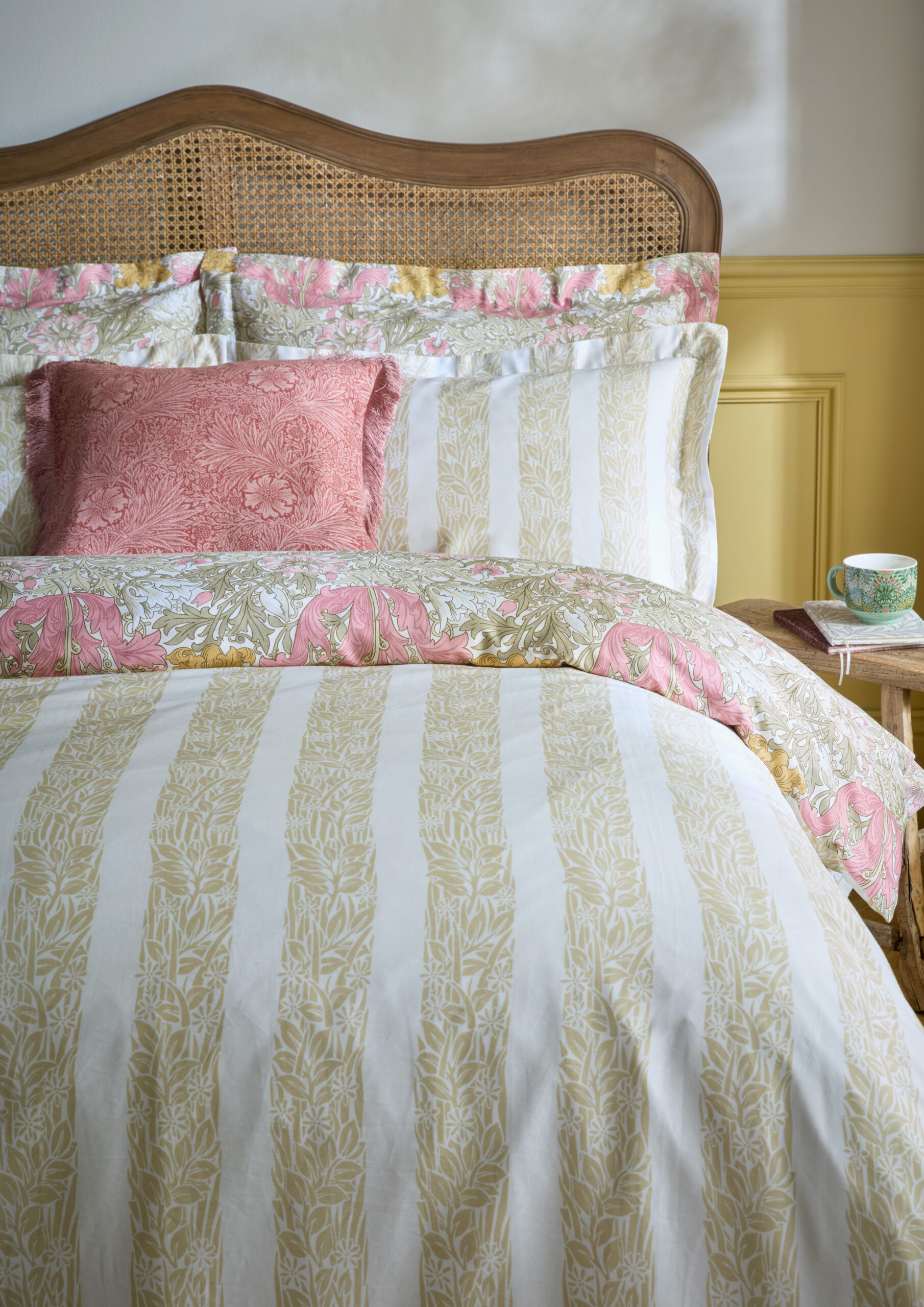 William Morris At Home Compton 100% Cotton Sateen Duvet Cover Set - Summer - Image 4