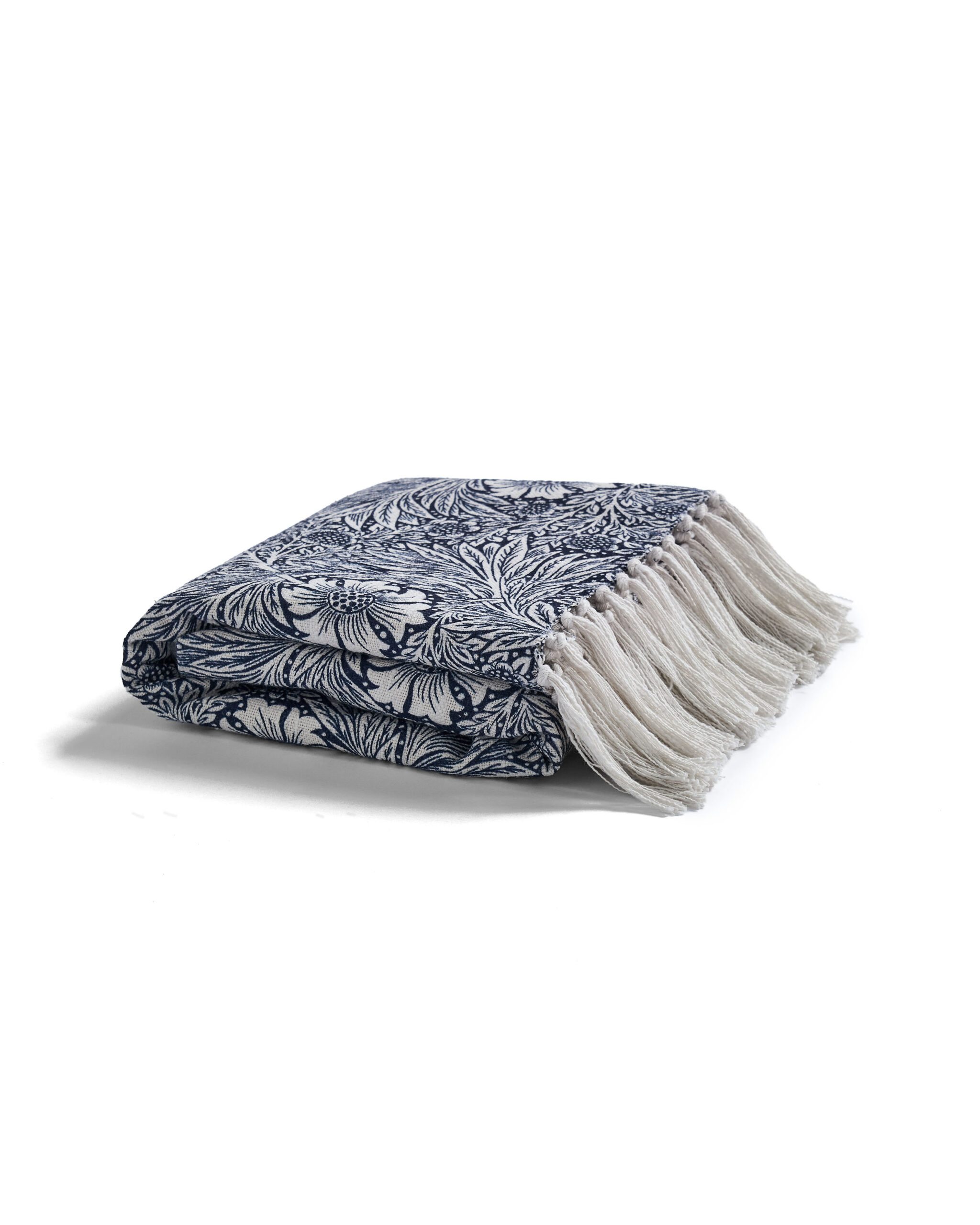 William Morris At Home Marigold 100% Cotton Throw 130 x 170cm - Indigo Blue - Image 2