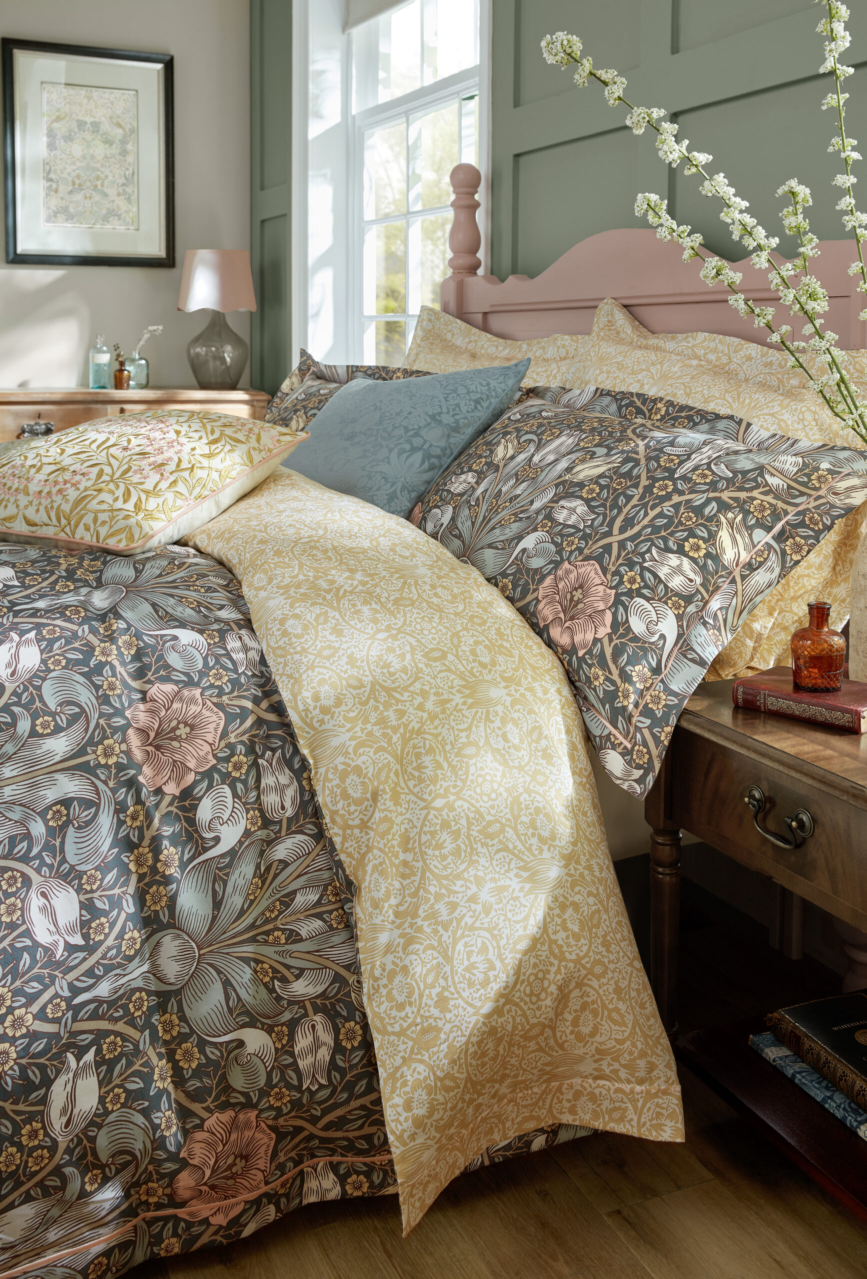 William Morris At Home Spring Thicket 100% Cotton Sateen Duvet Cover Set - Mineral - Image 3