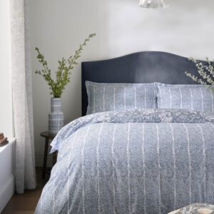 Alternative view of William Morris At Home Frieze Double Bough 100% Cotton Duvet Cover Set - Porcelain Blue